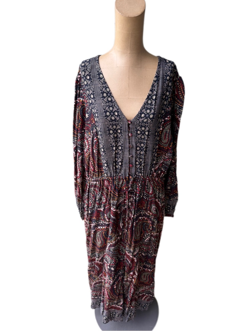 NWT! Knox Rose Long Sleeve Maxi Dress Button Detail Size XL